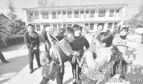翼城秧歌扭起來(lái) 紅紅火火鬧元宵