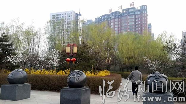 臨汾古城公園春意濃,正是賞花好時(shí)節(jié)!